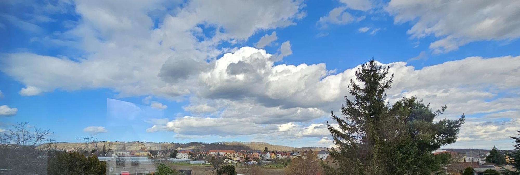 Sehr Schoenes Und Grosses Haus In Dresden - Partys Und Andere Feierlichkeiten Sind Wegen Eventueller Laermbelaestigung Nicht Gestattet Esterno foto