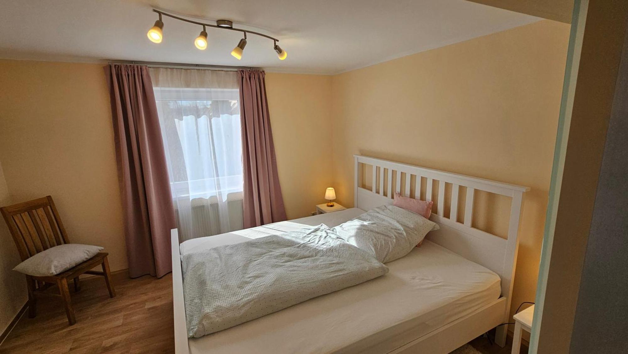 Sehr Schoenes Und Grosses Haus In Dresden - Partys Und Andere Feierlichkeiten Sind Wegen Eventueller Laermbelaestigung Nicht Gestattet Esterno foto