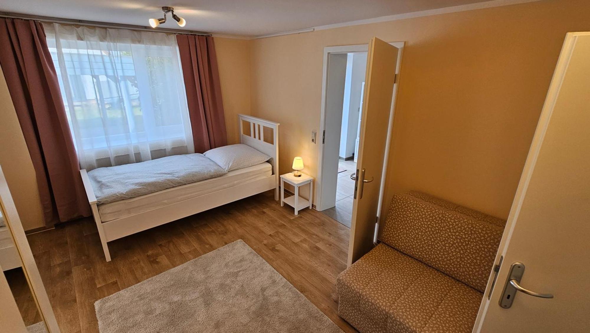 Sehr Schoenes Und Grosses Haus In Dresden - Partys Und Andere Feierlichkeiten Sind Wegen Eventueller Laermbelaestigung Nicht Gestattet Esterno foto